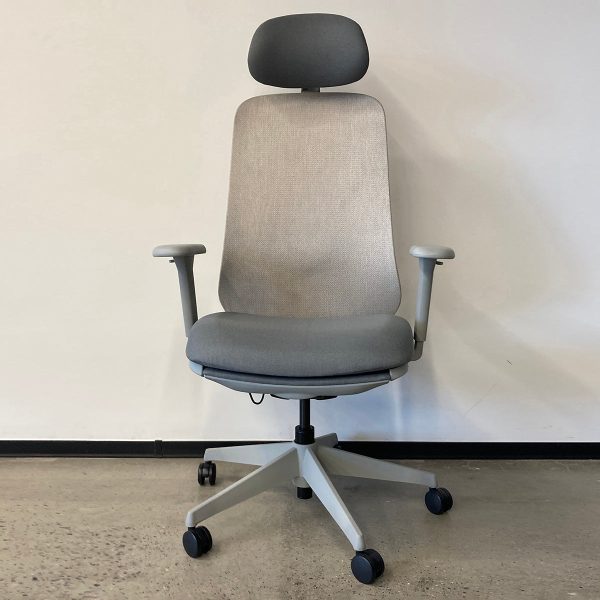 【傢俱】帶腳托皮辦公椅 OC702