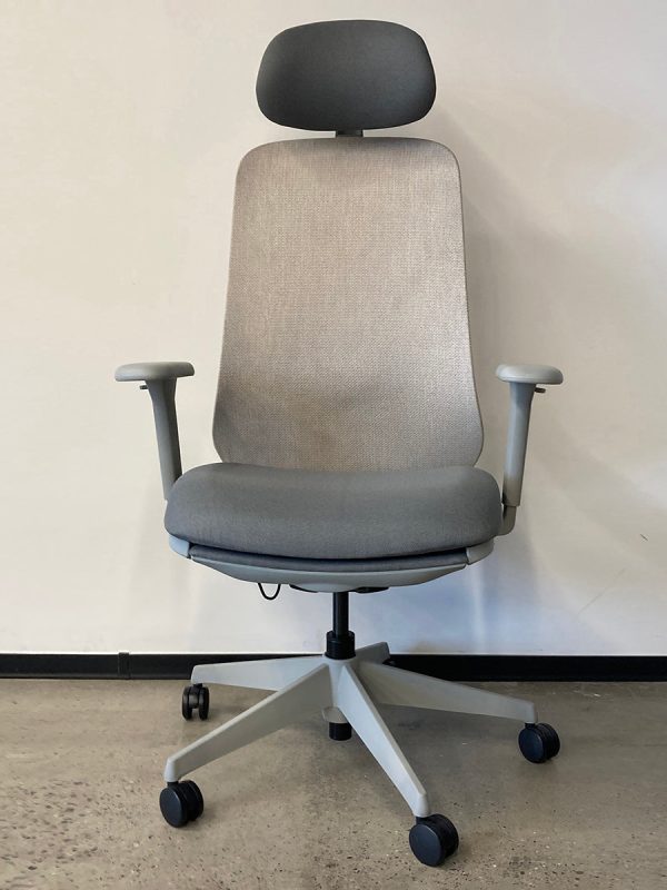 【傢俱】帶脚托工作椅OC707